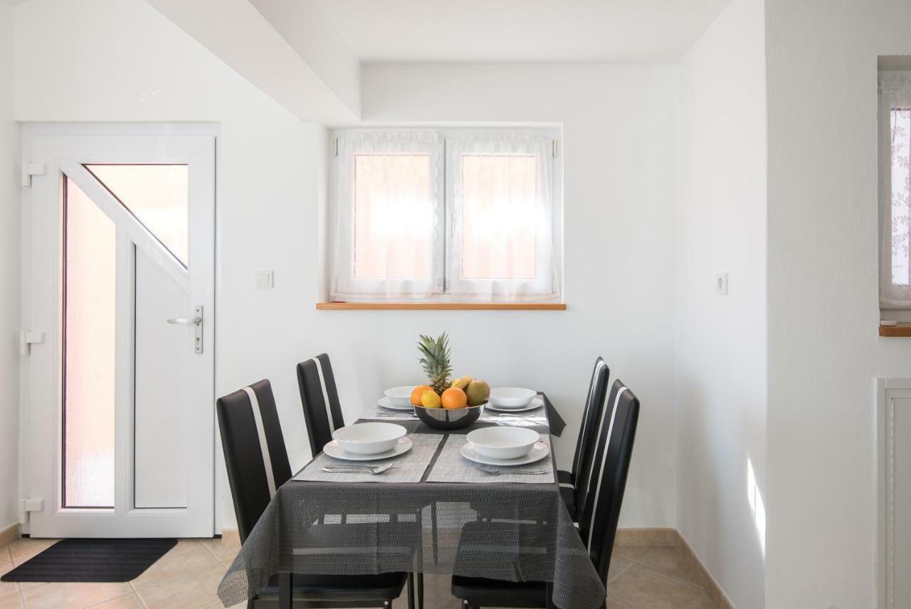 Apartment Lavanda 프레멘투라 외부 사진